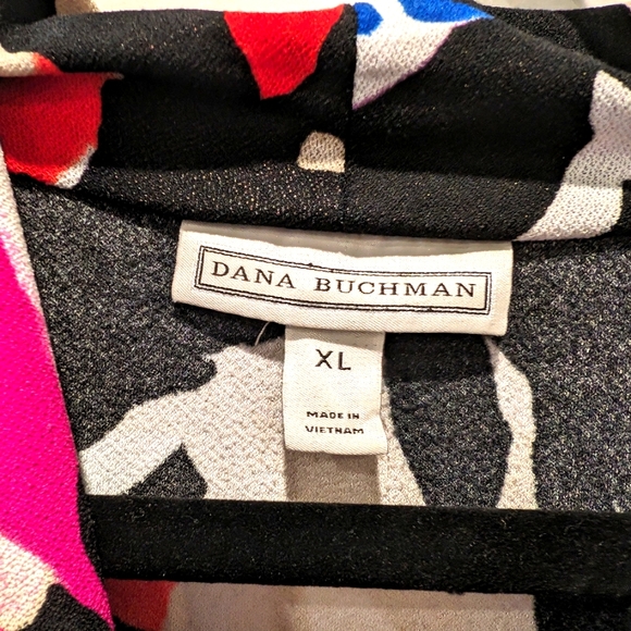 Sleeveless Dana Buchman Dress. There are some small snags in the dress. - Picture 2 of 6